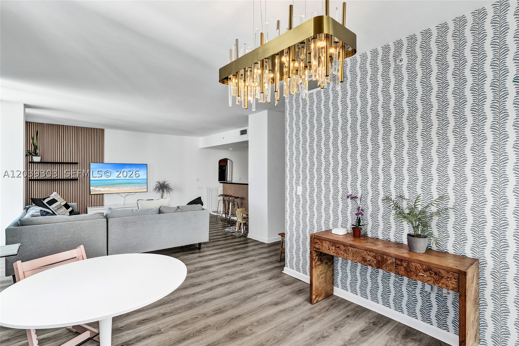 VIZCAYNE NORTH CONDO - Residential