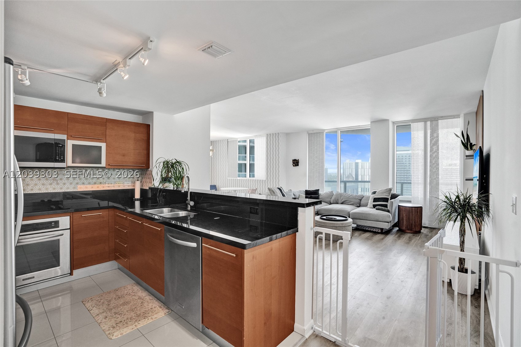 Sophisticated 2BD/2BA + DEN corner residence in the prestigious Vizcayne North Tower, offering breathtaking 180° bay and skyline views in Downtown Miami! Recently refreshed with new flooring, and custom paint; Soaring ceilings, expansive windows, and a sleek open kitchen with premium stainless-steel appliances. Indulge in world-class amenities: resort-style pools, state of-the-art fitness center, private movie theater, lounge, clubhouse, and 24/7 concierge and security. Ideally located across from Bayfront Park and moments from Whole Foods, Bayside, Kaseya Center, Perez & Frost Museums.