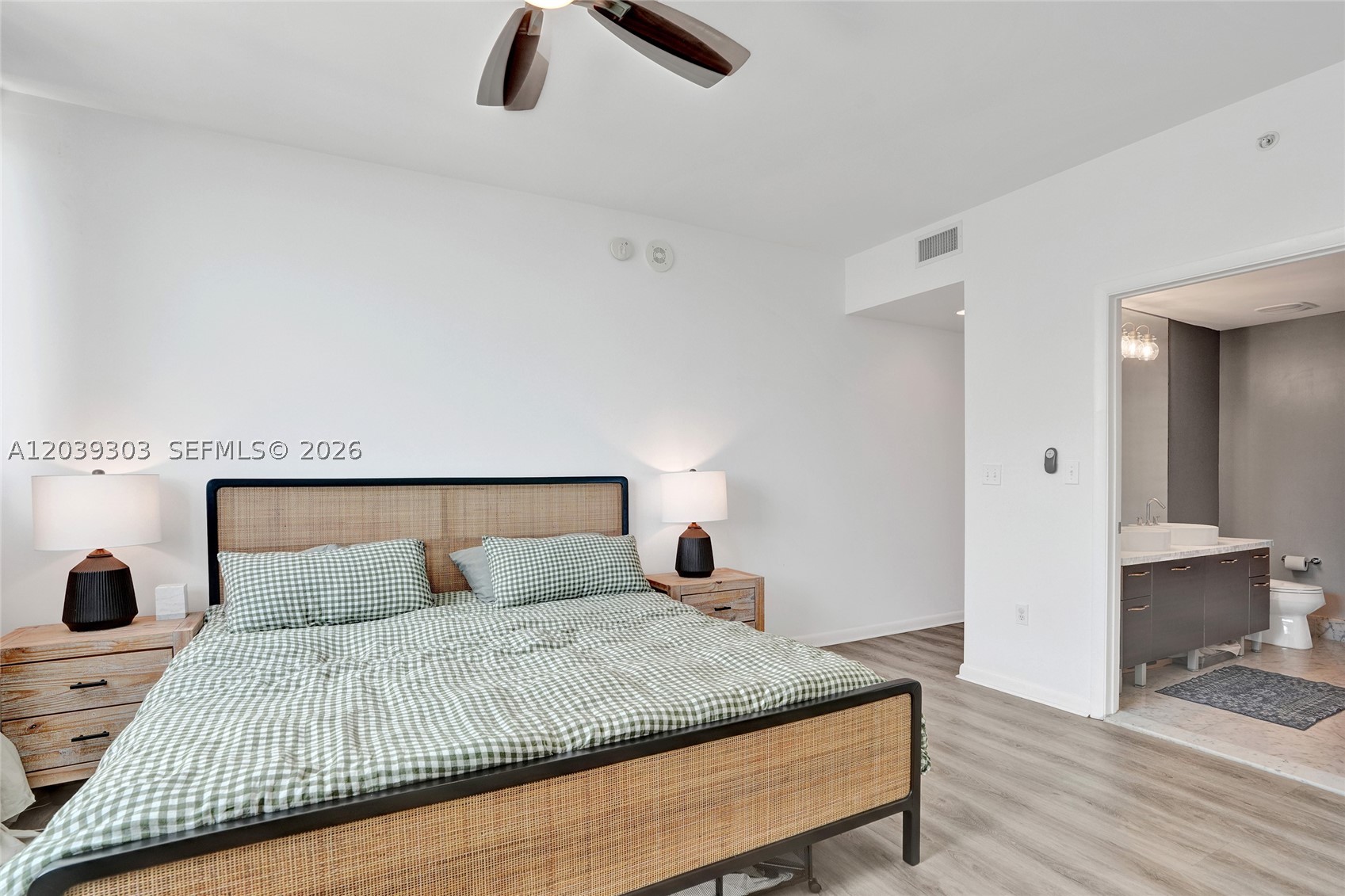 VIZCAYNE NORTH CONDO - Residential