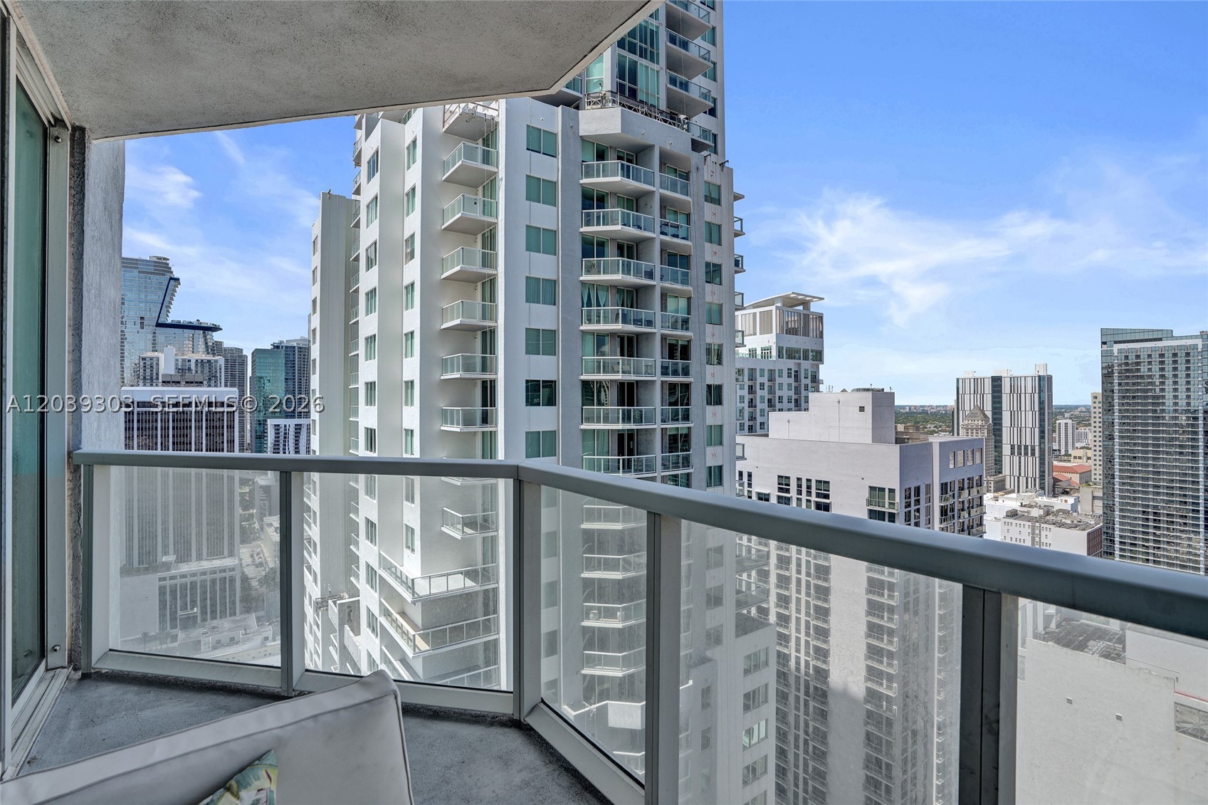 VIZCAYNE NORTH CONDO - Residential