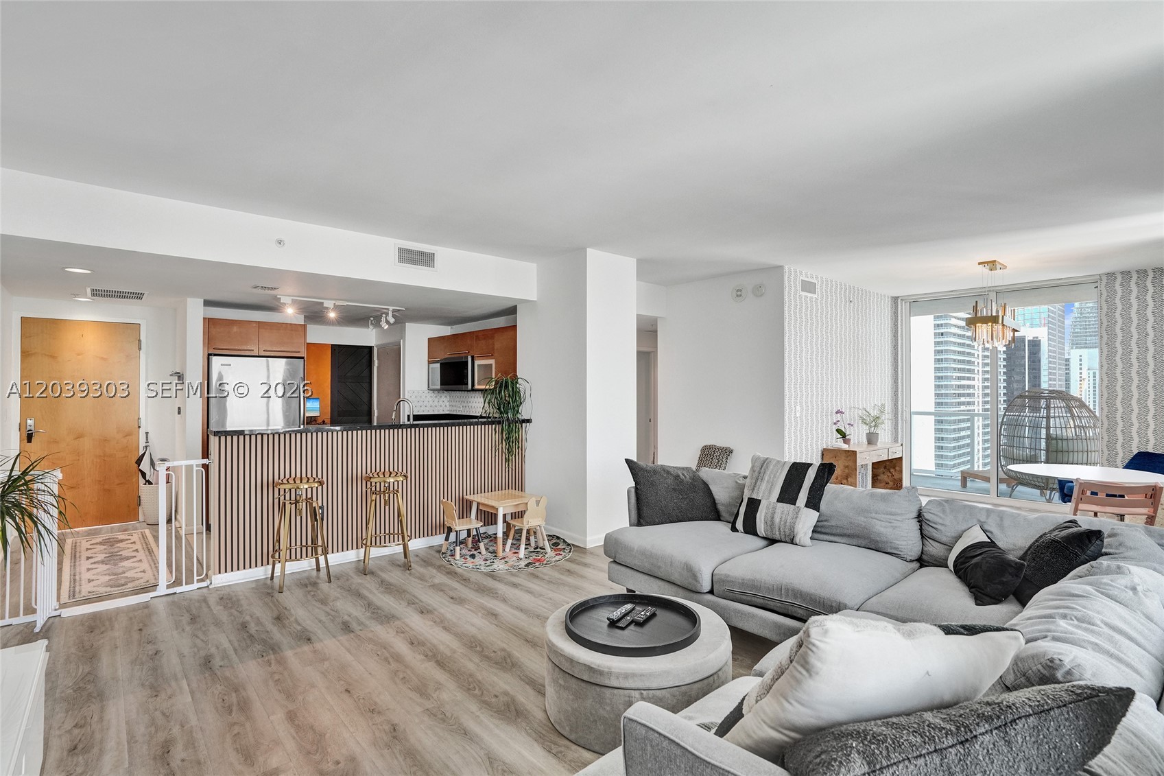VIZCAYNE NORTH CONDO - Residential