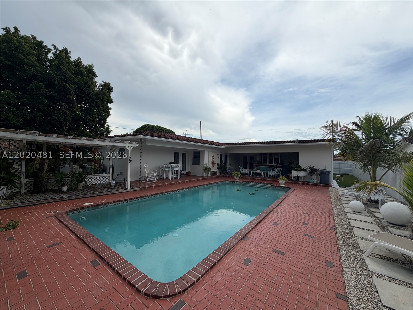 INTAG GARDENS 2ND ADDN - Residential
