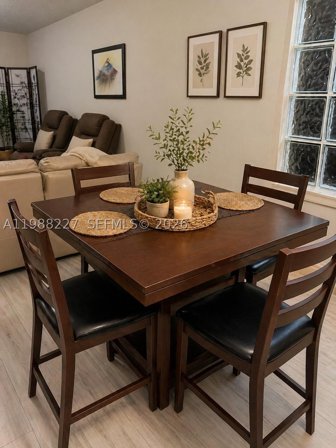 CRYSTAL POINTE - Residential