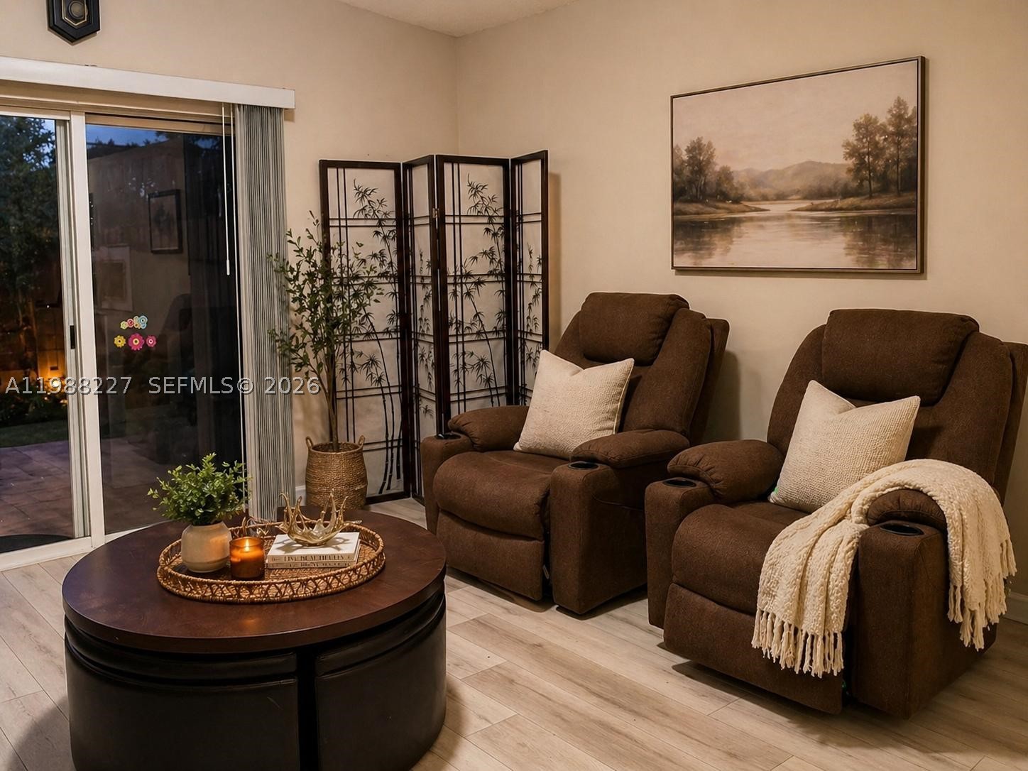 CRYSTAL POINTE - Residential