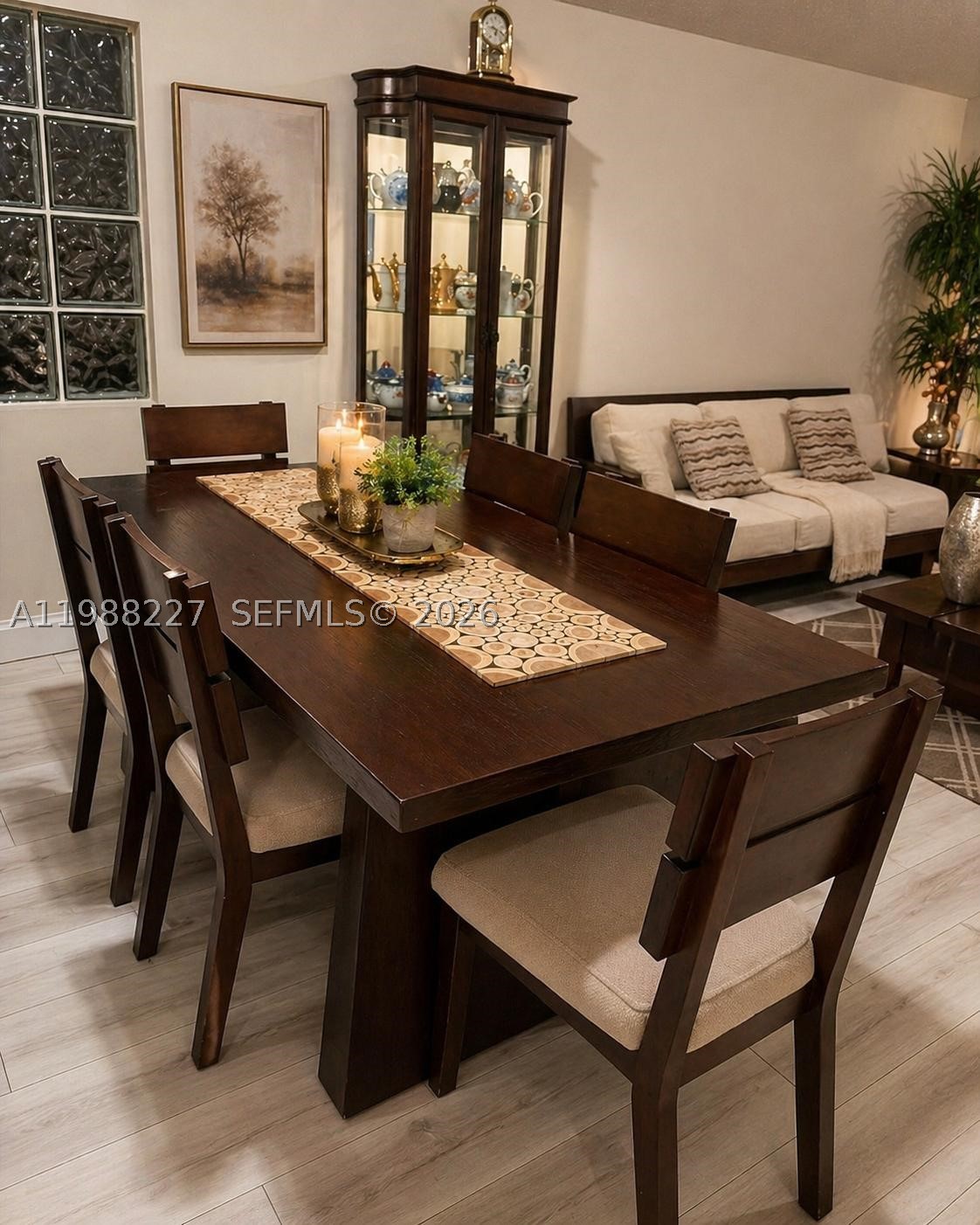 CRYSTAL POINTE - Residential