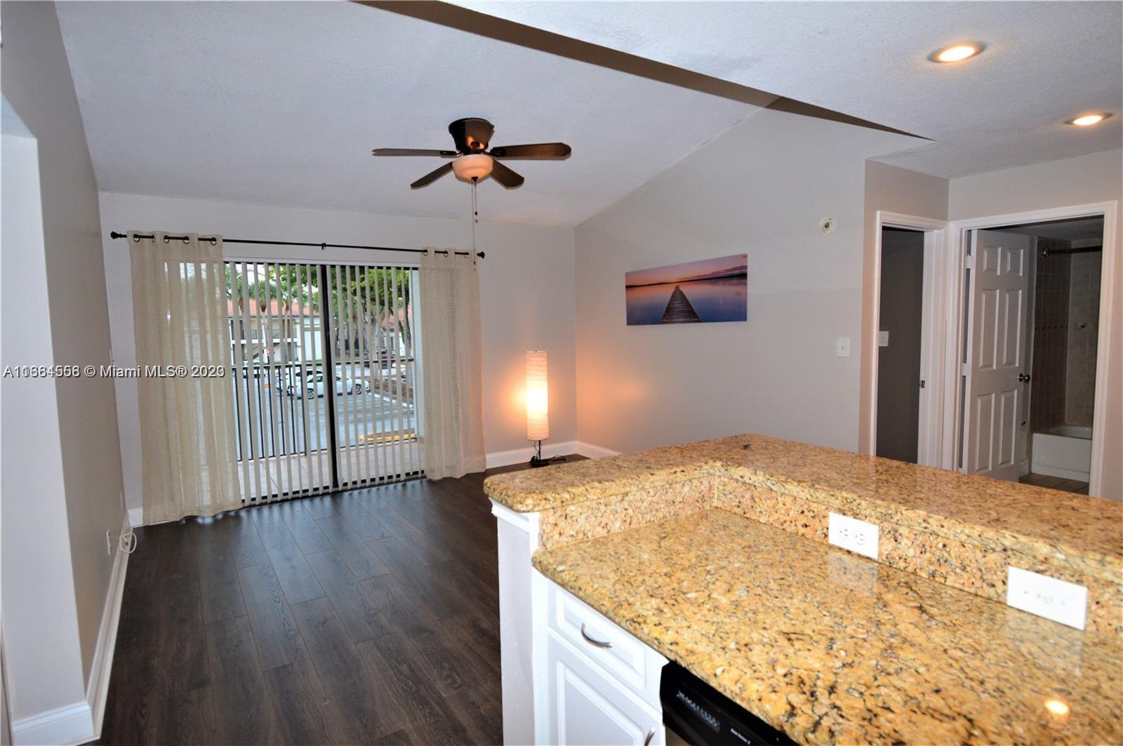 HOLLYWOOD PARC CONDOMINIU - Residential Lease