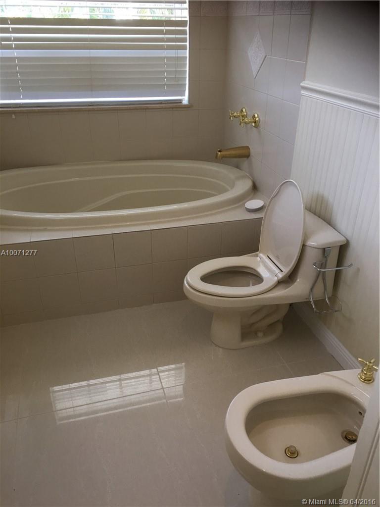 Vanderbilt Park Amd Place - Residential Lease