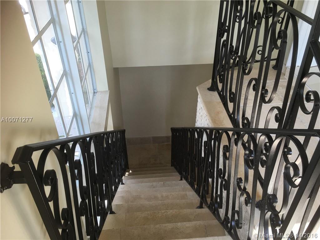 Vanderbilt Park Amd Place - Residential Lease