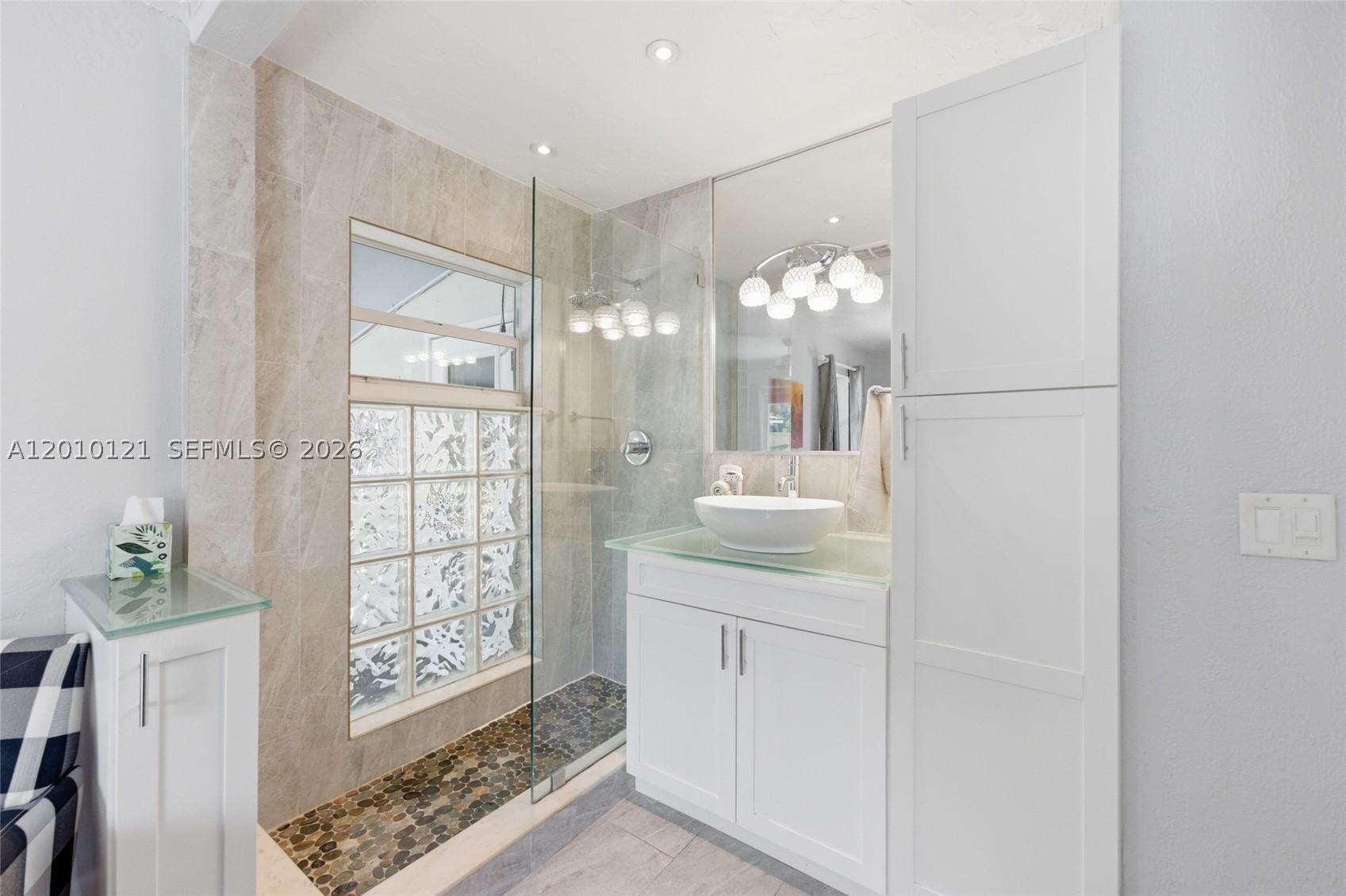 LAUDERDALE VILLAS - Residential