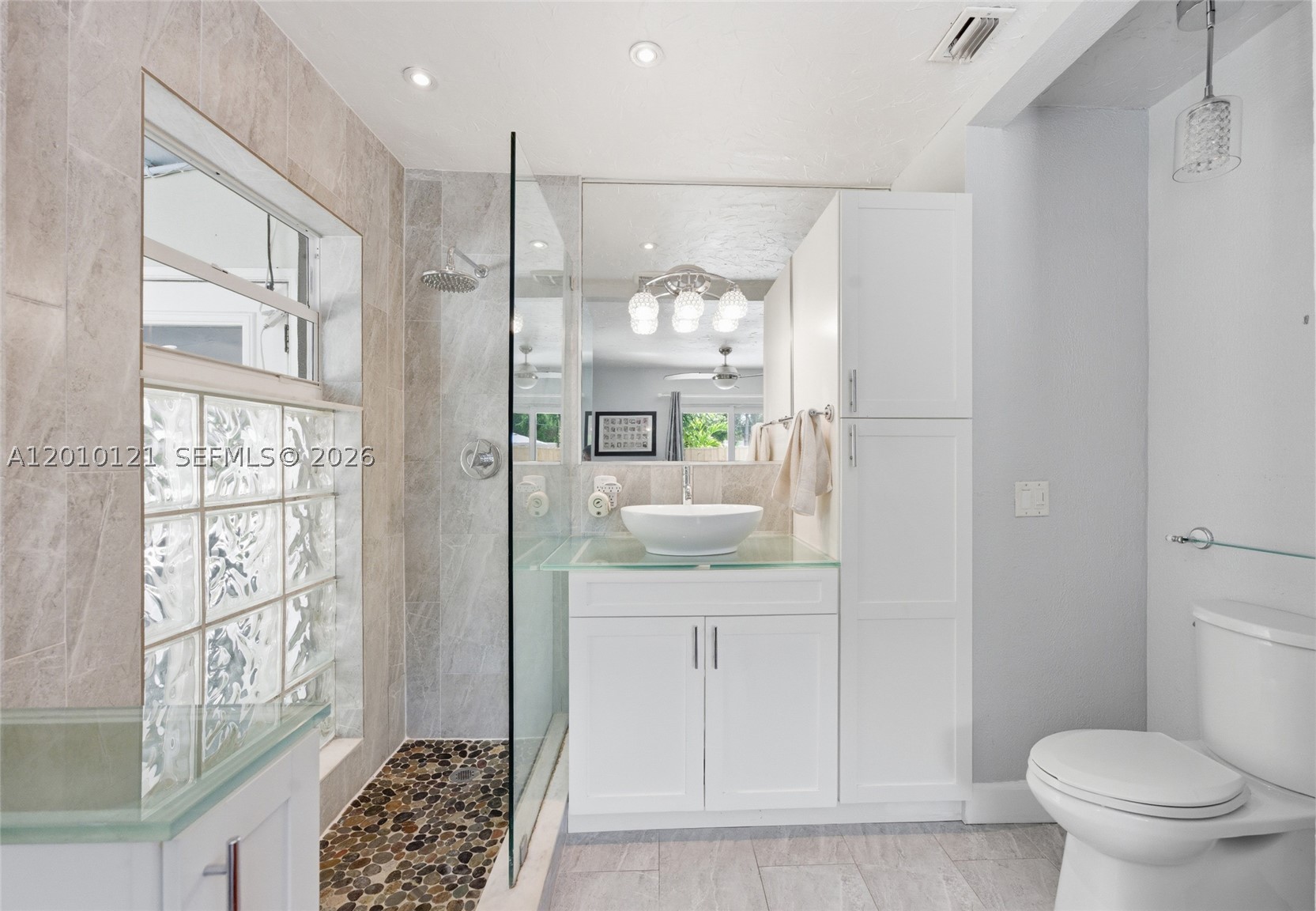 LAUDERDALE VILLAS - Residential