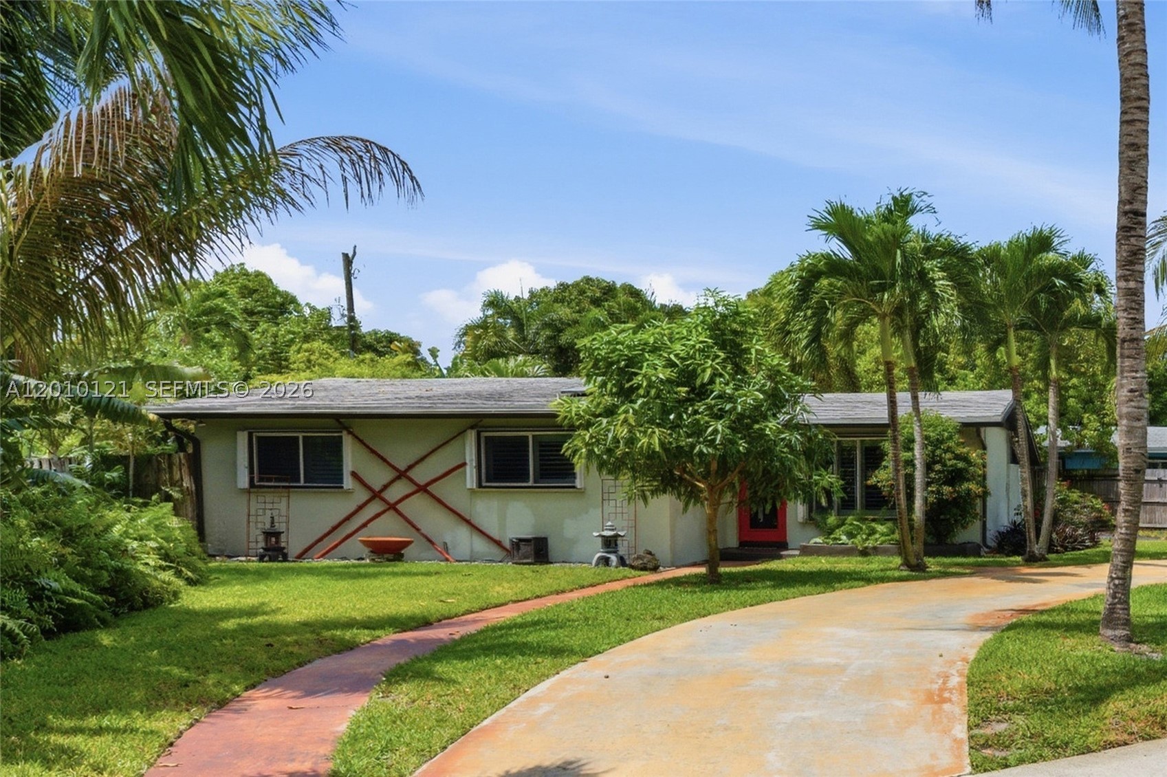 LAUDERDALE VILLAS - Residential