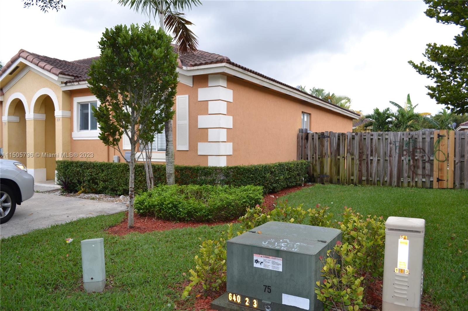 MOWRY VILLAS - Residential