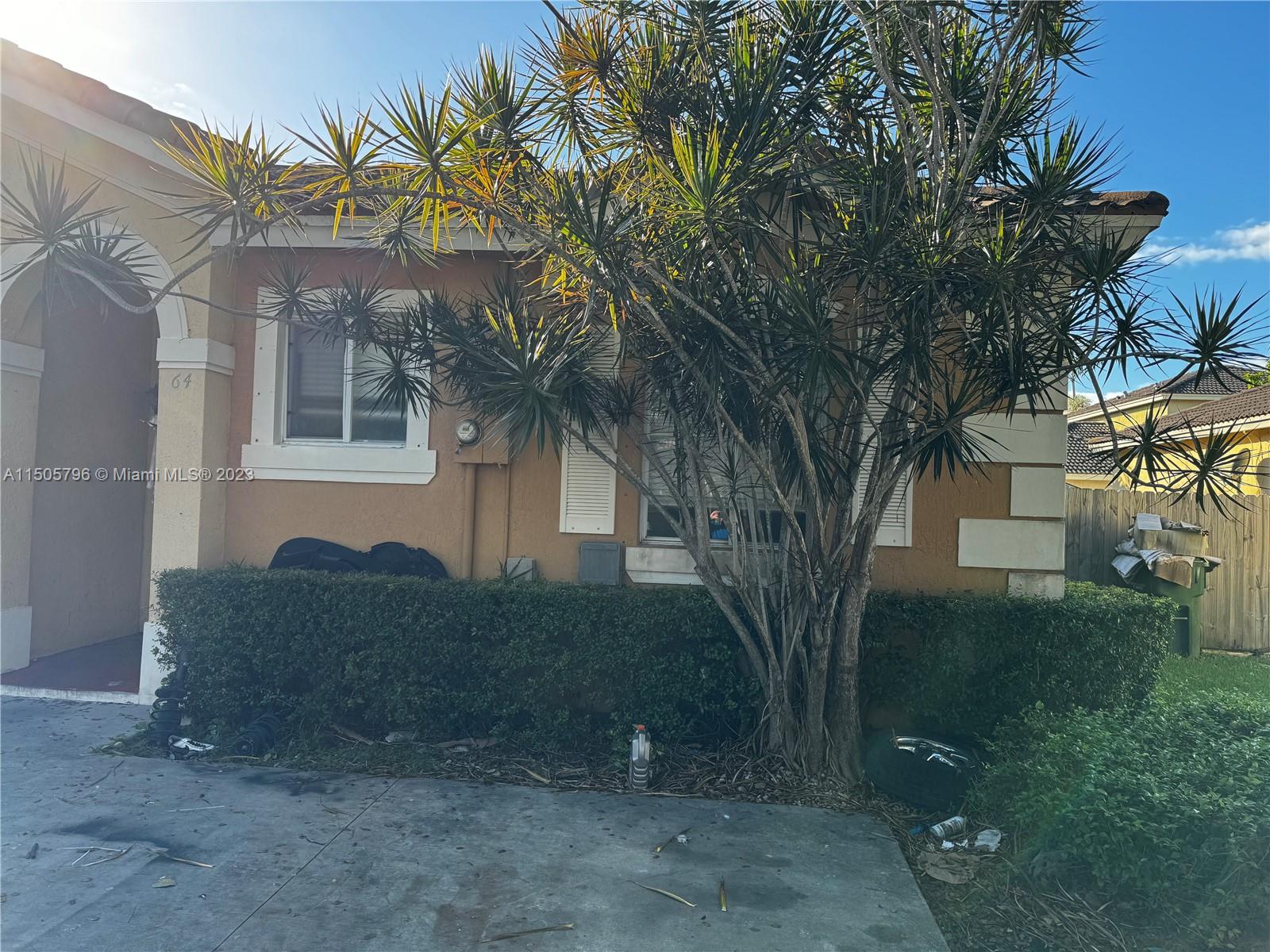 MOWRY VILLAS - Residential