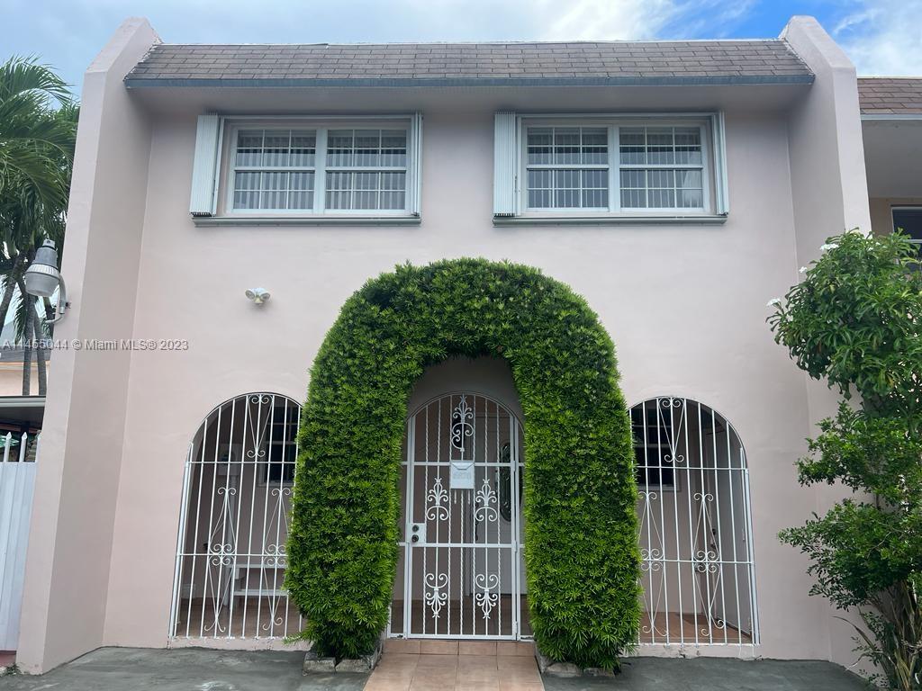 OPEN HOUSE SATURDAY SEPT 23RD 11 AM - 3 PM!!! STUNNING AND SPACIOUS CORNER TOWNHOUSE, 3/2.5 IN PALM SPRING VILLAS WITH ROOM TO ADD MORE BEDROOMS, SUBSTANTIALLY REMODELED, HUGE PATIO, ROOF WAS COMPLETELY REDONE 2 YEARS AGO, NEW A/C 2021, LARGE KITCHEN, 2 CAR GARAGE AND DRIVEWAY PARKING FOR UP TO 5 CARS, SMALL STUDIO FOR STORAGE OR OFFICE, THE FRONT AND EXTERIOR OF THE PROPERTY HAVE JUST BEEN FRESHLY PAINTED, VERY GOOD AND SAFE RESIDENTIAL AREA, BONUS OUTDOOR STORAGE, WONT LAST!!, OPEN HOUSE SATURDAY SEPTEMBER 23RD 2023 FROM 11 TO 3 PM.