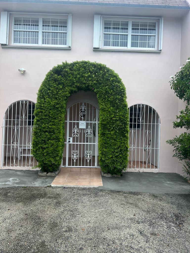 2ND ADDN TO PALM SPRINGS - Residential