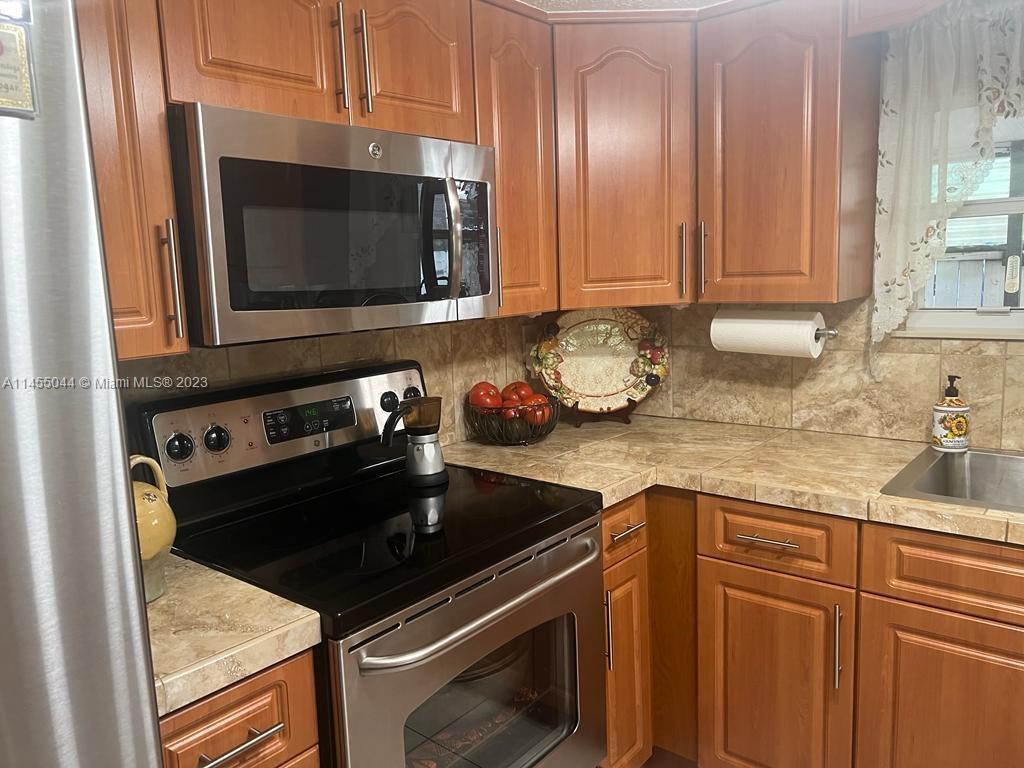 2ND ADDN TO PALM SPRINGS - Residential