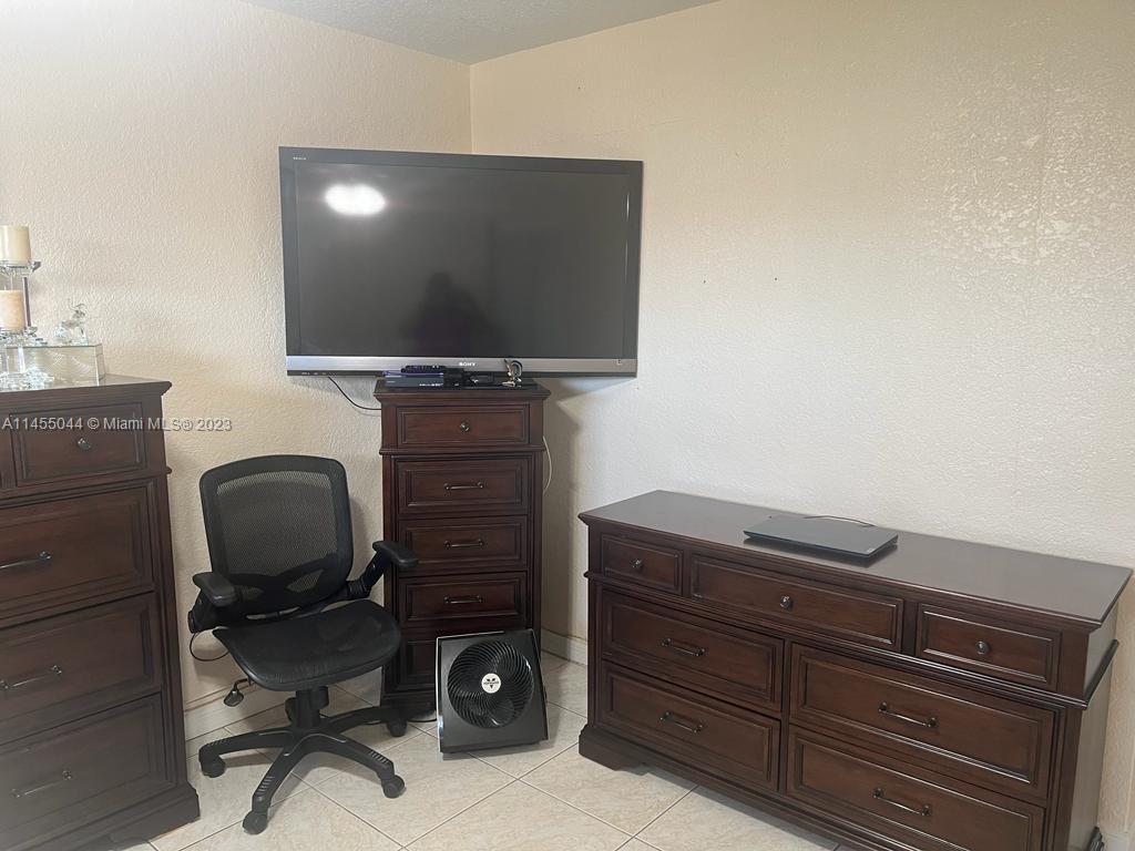 2ND ADDN TO PALM SPRINGS - Residential