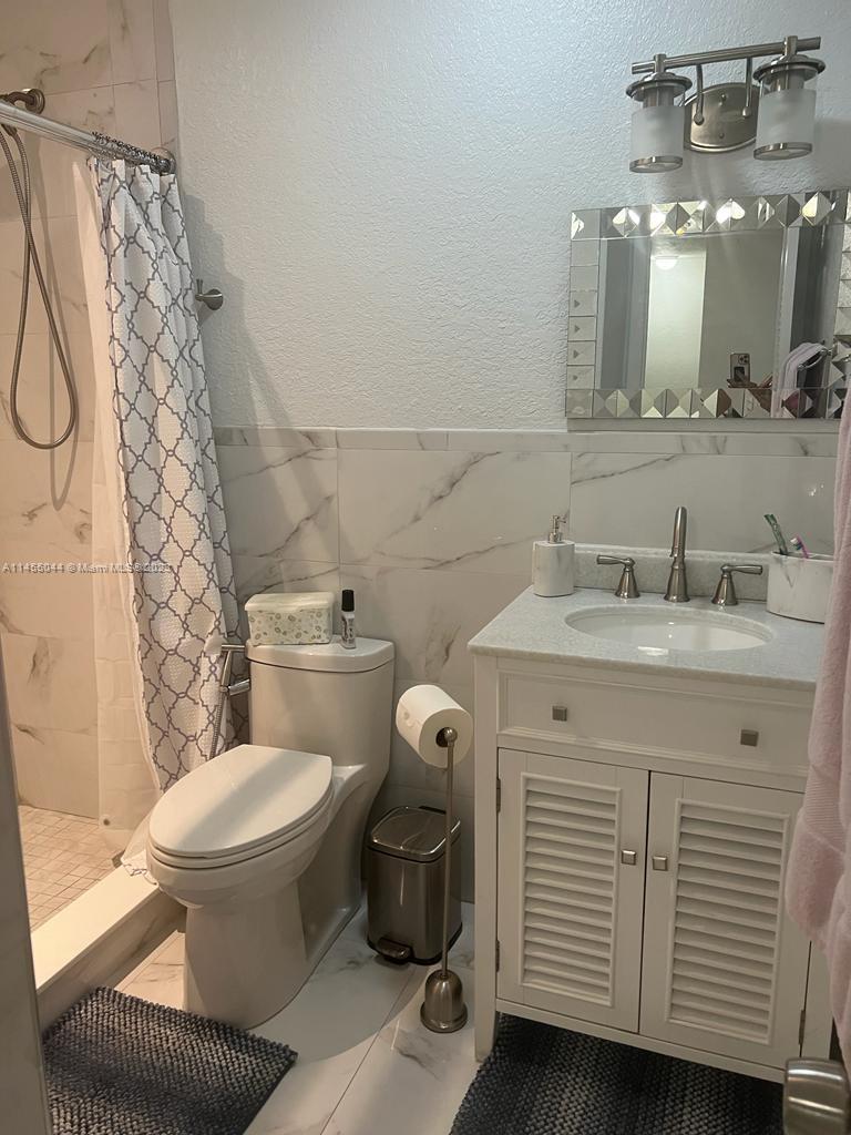 2ND ADDN TO PALM SPRINGS - Residential