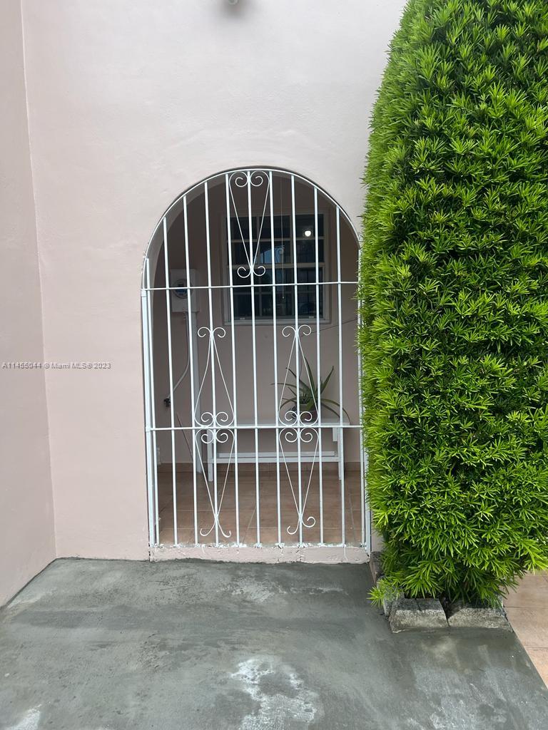 2ND ADDN TO PALM SPRINGS - Residential