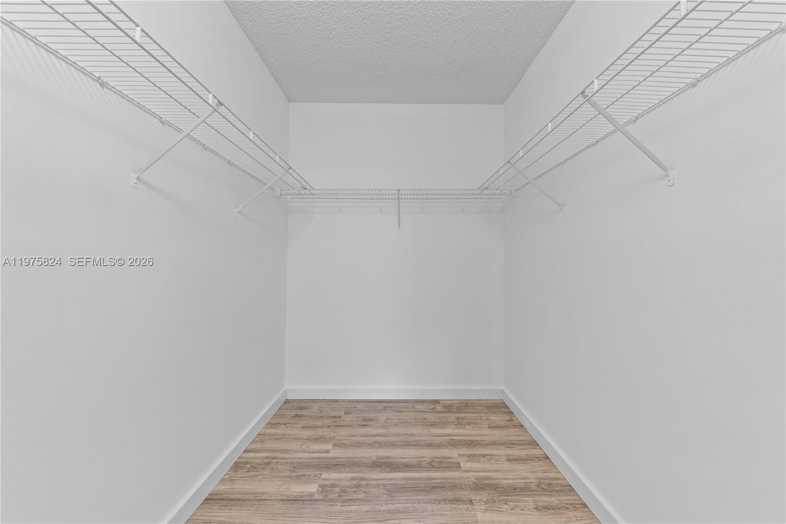 TARA II CONDO - Residential