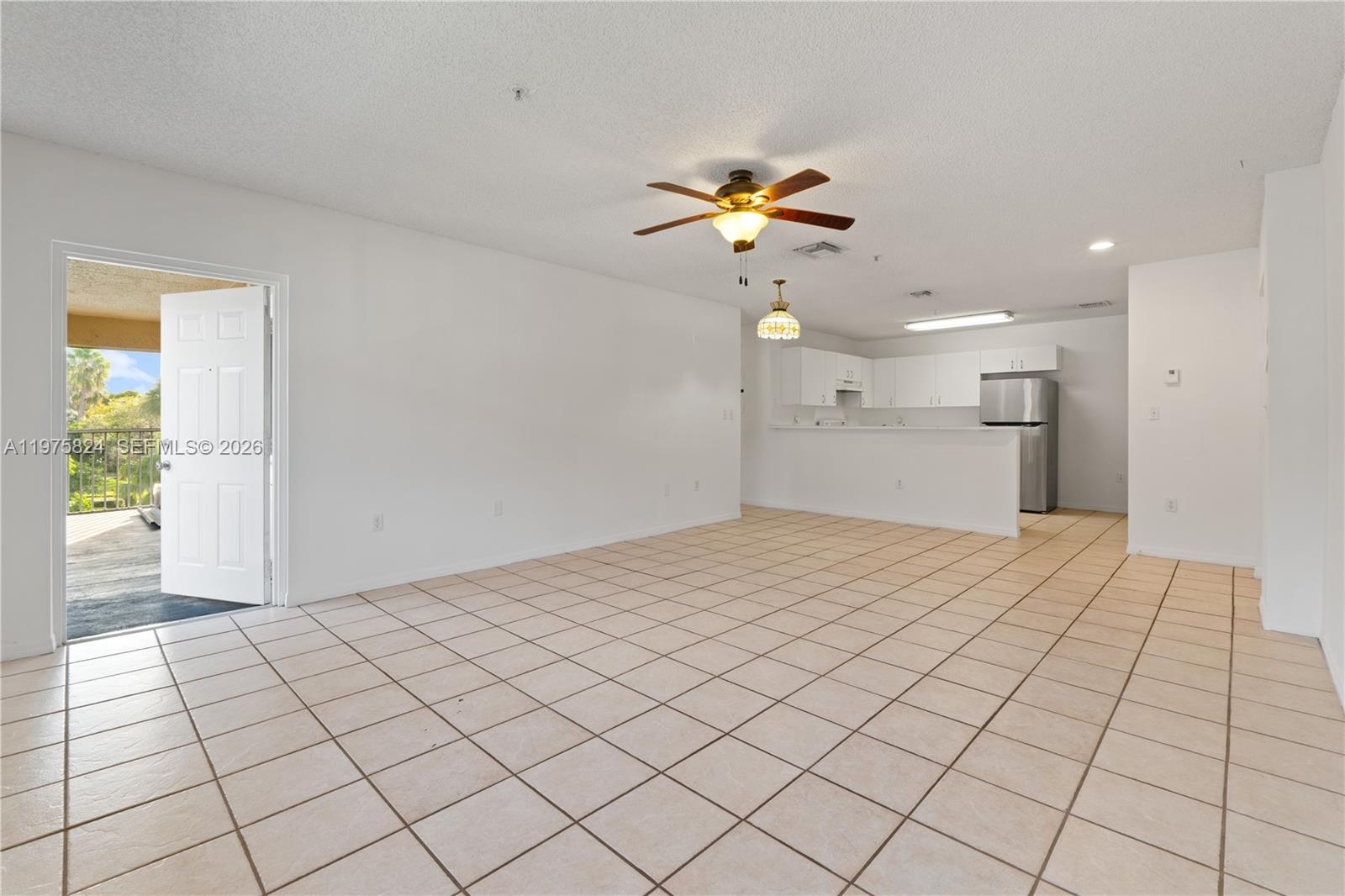 TARA II CONDO - Residential