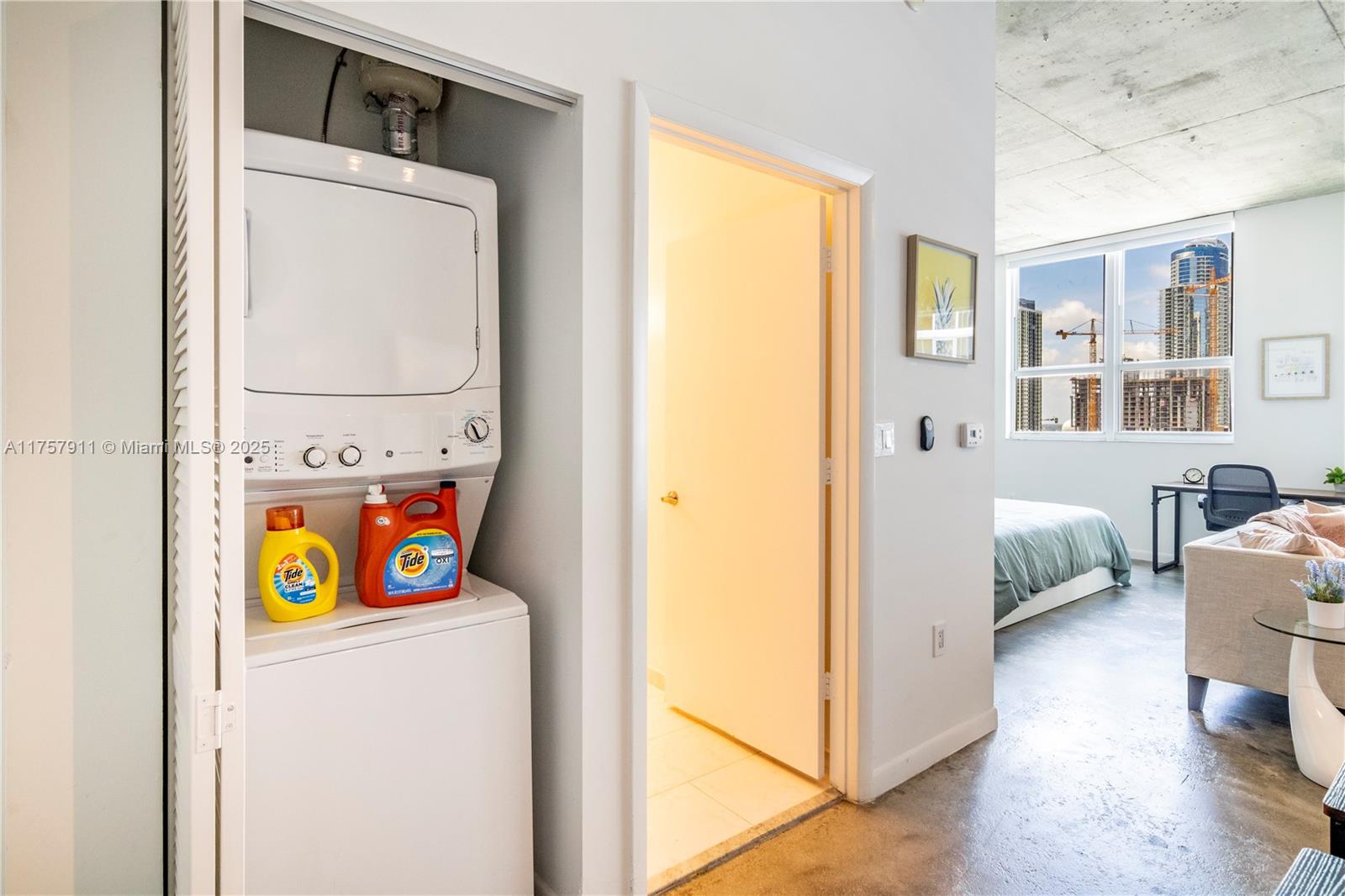 THE LOFT DOWNTOWN II COND - Residential