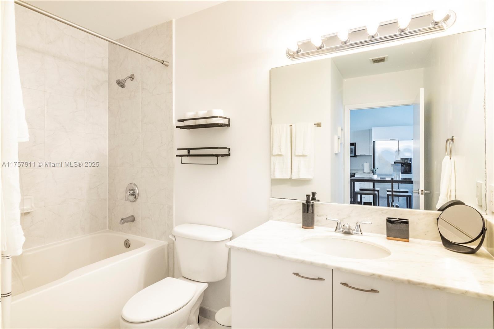 THE LOFT DOWNTOWN II COND - Residential