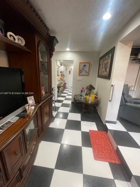 GRATIGNY HEIGHTS 1ST ADDN - Residential