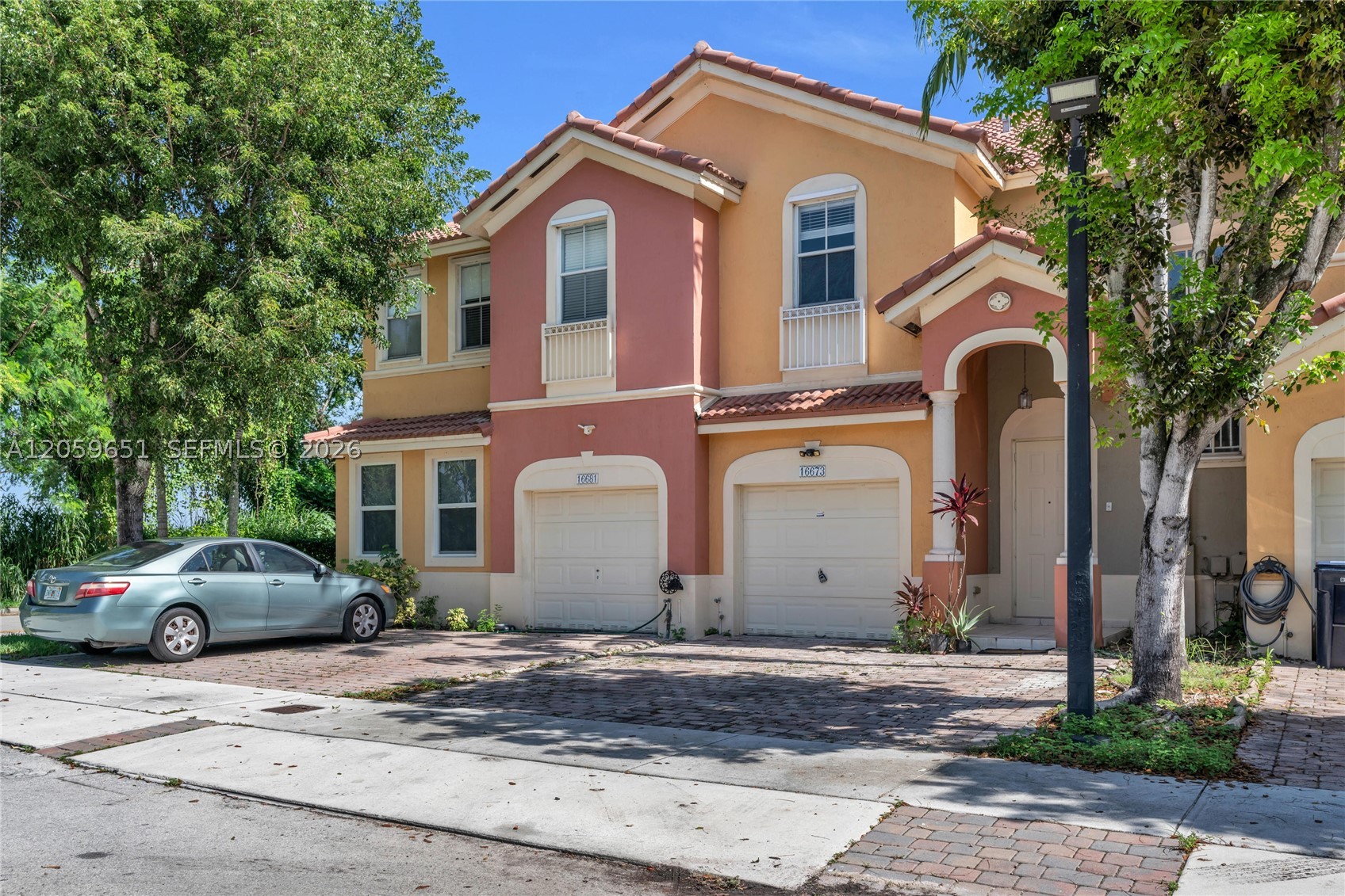 KENDALLAND - Residential