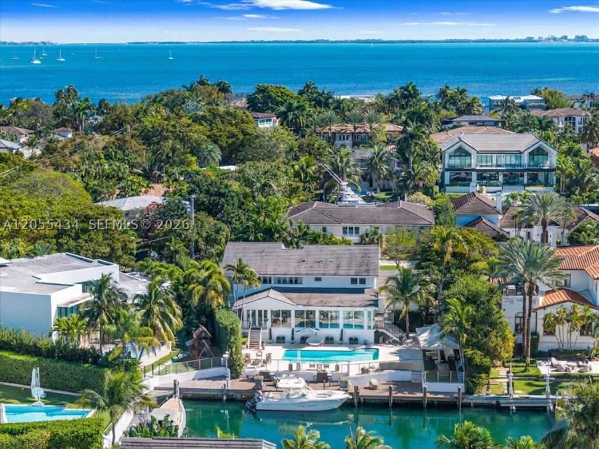 SUNRISE HARBOUR REV PL - Residential