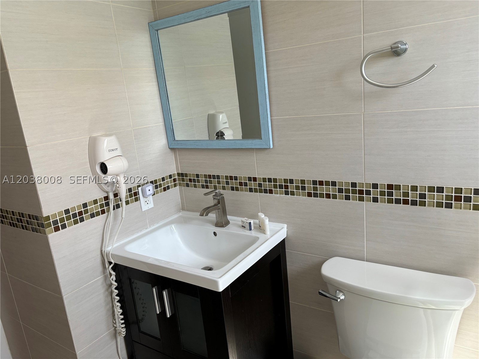 SEAAIR ESTATES - Residential Lease