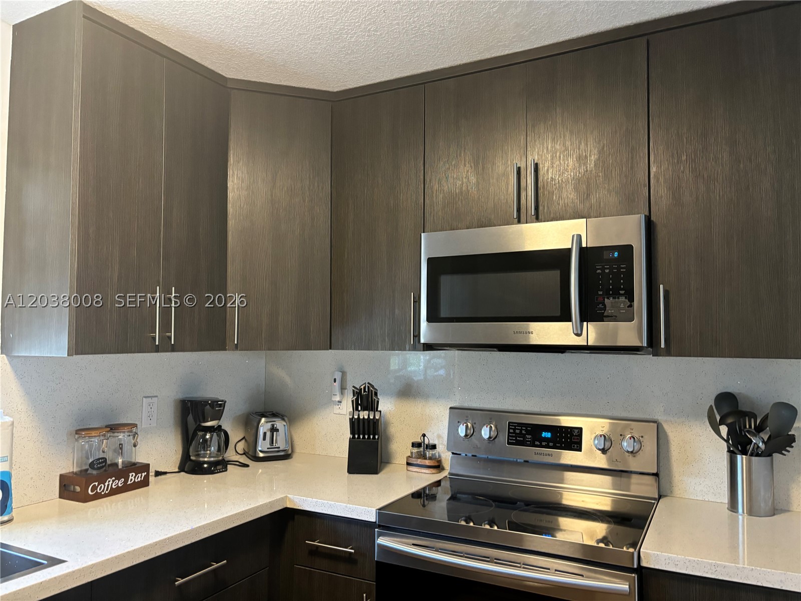 SEAAIR ESTATES - Residential Lease