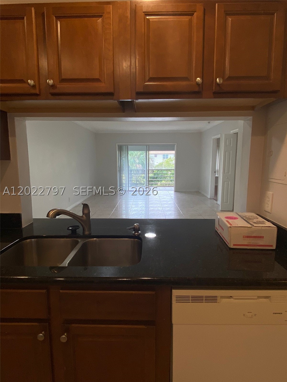 CRYSTAL GREENS CONDO - Residential