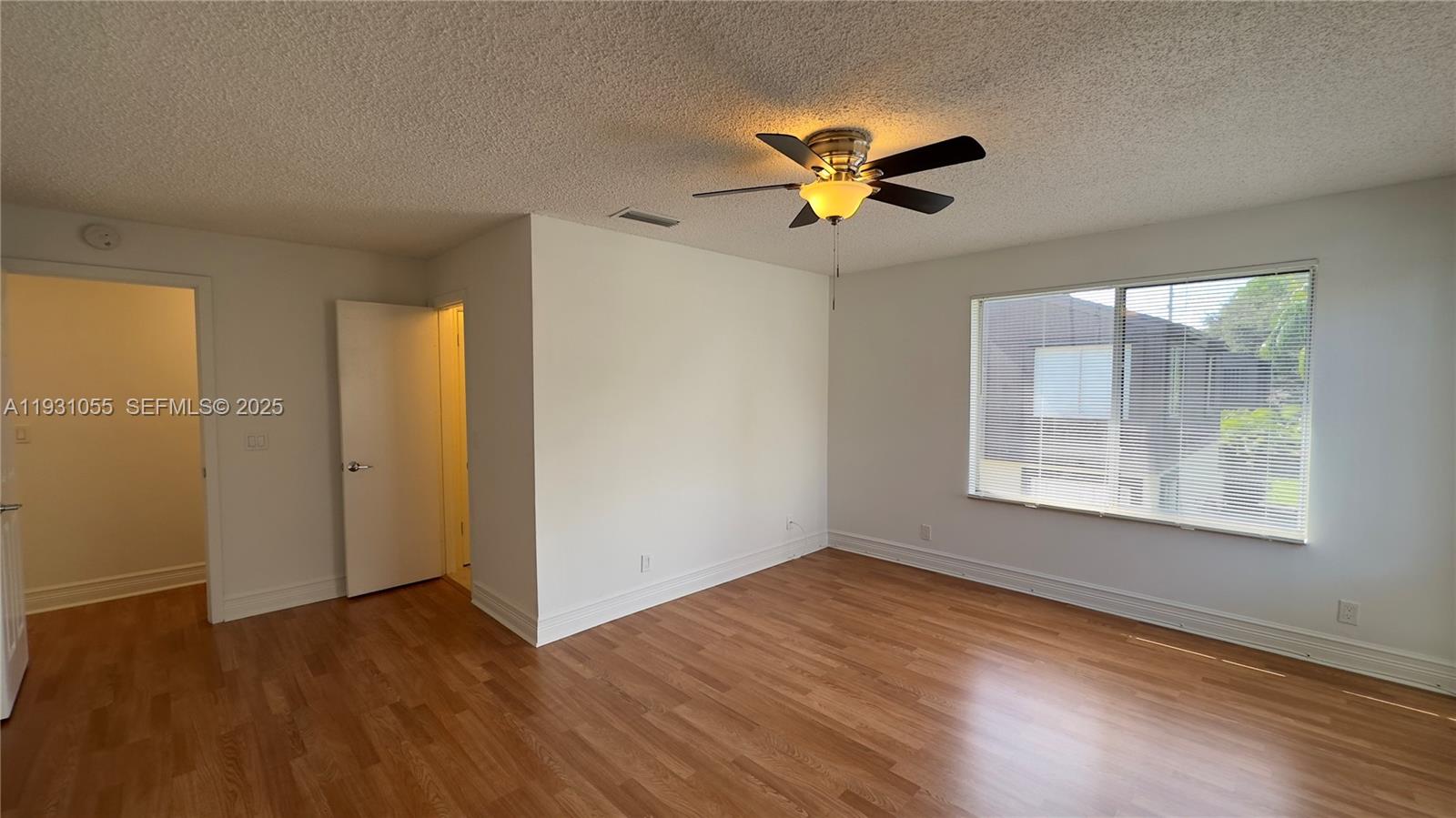 FOREST CONDO - Residential