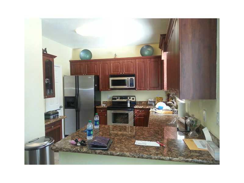 SANTORINI AT VIZCAYA 171- - Residential Lease