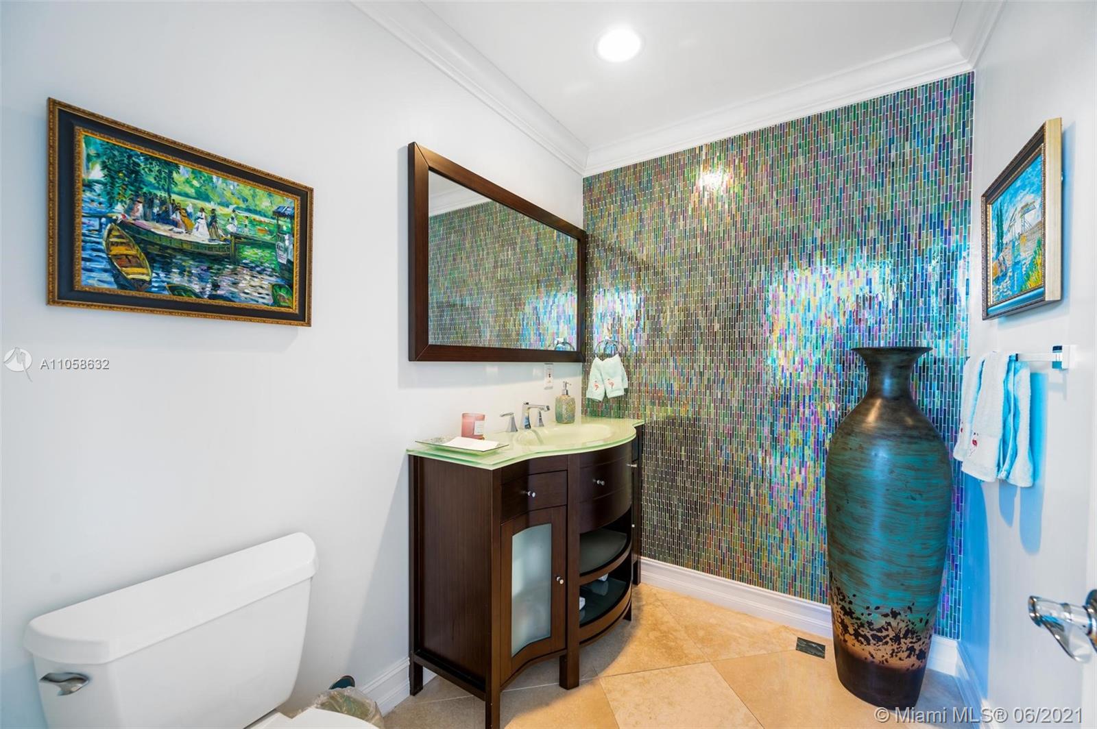 SUNRISE HARBOUR REV PL - Residential