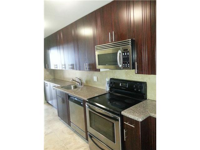 EASTERN SHORES WHITE HOUS - Residential Lease
