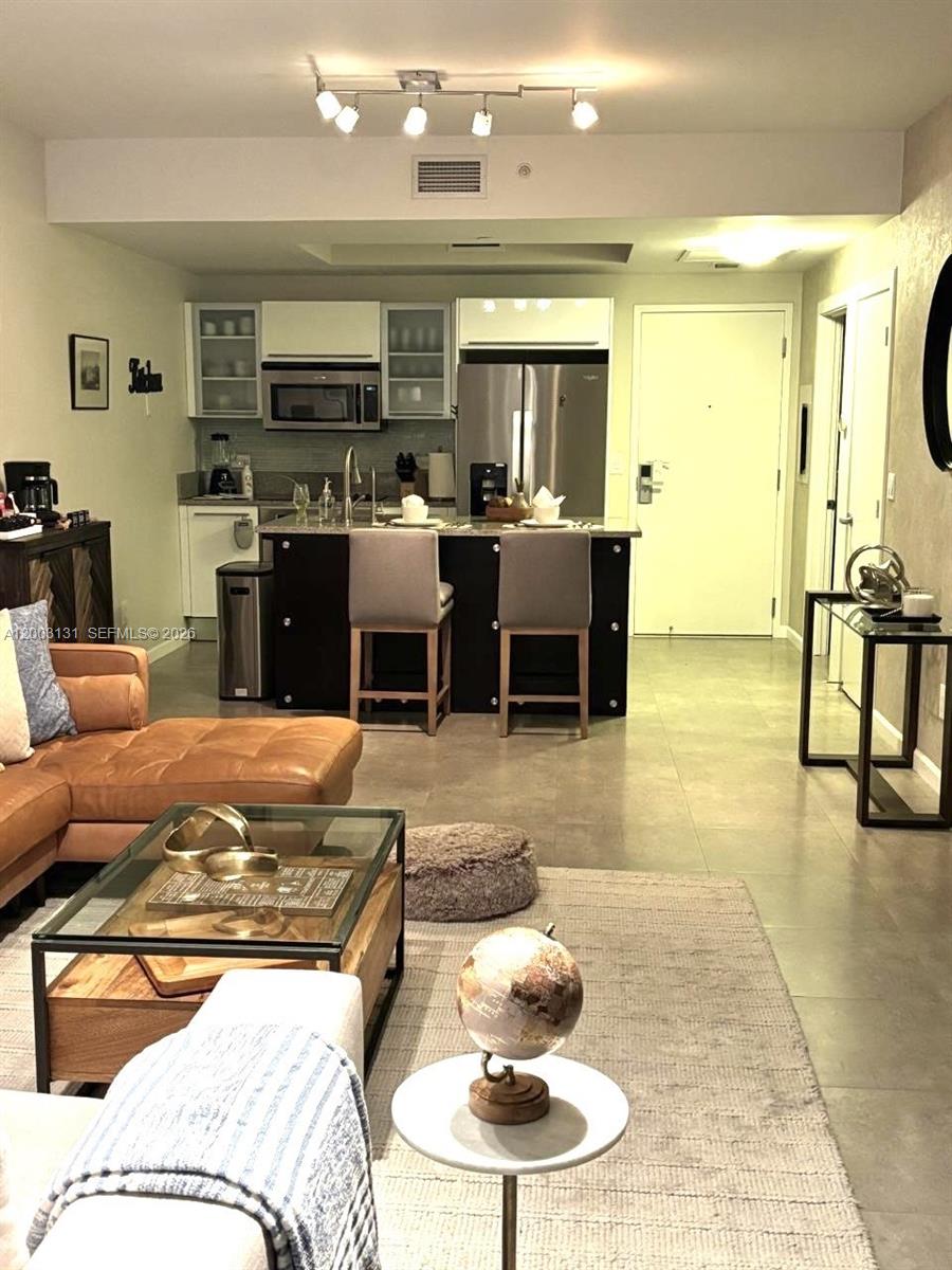 MARINABLUE CONDO - Residential Lease