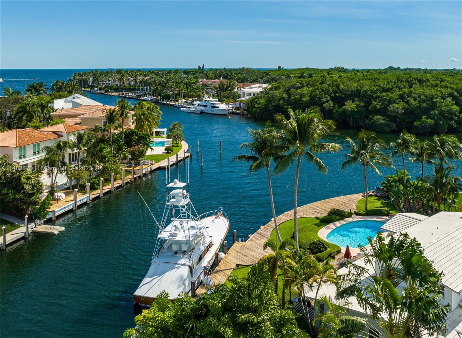 SUNRISE HARBOUR REV PL - Residential