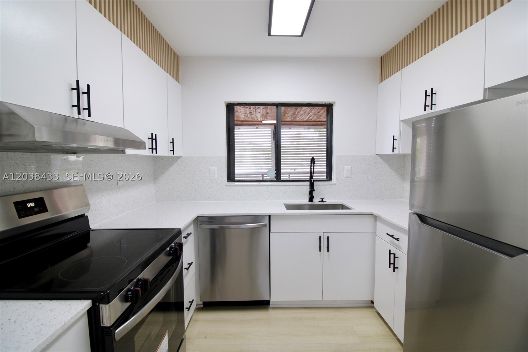 LAKES BY THE BAY SEC 2 - Residential