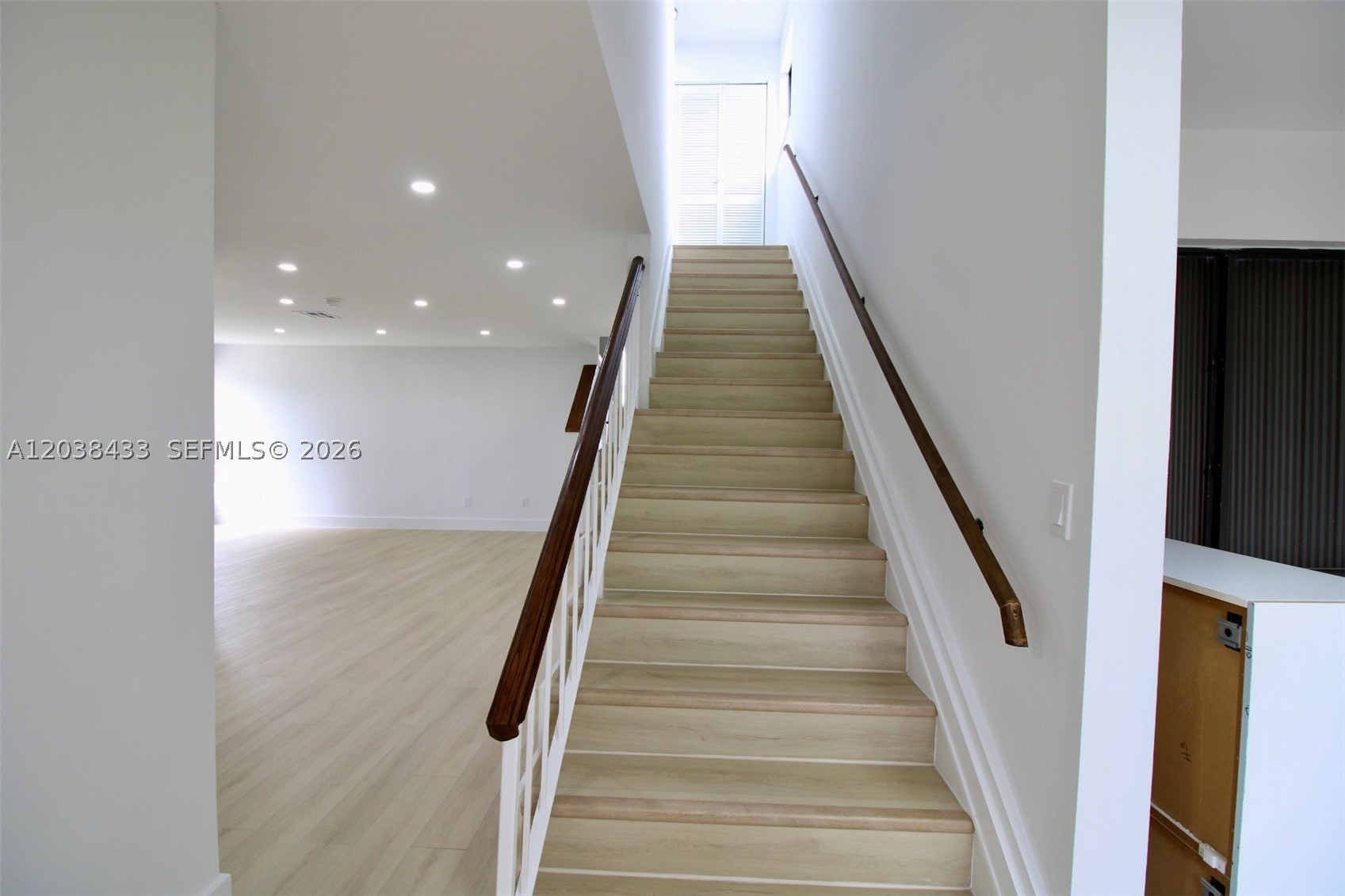 LAKES BY THE BAY SEC 2 - Residential