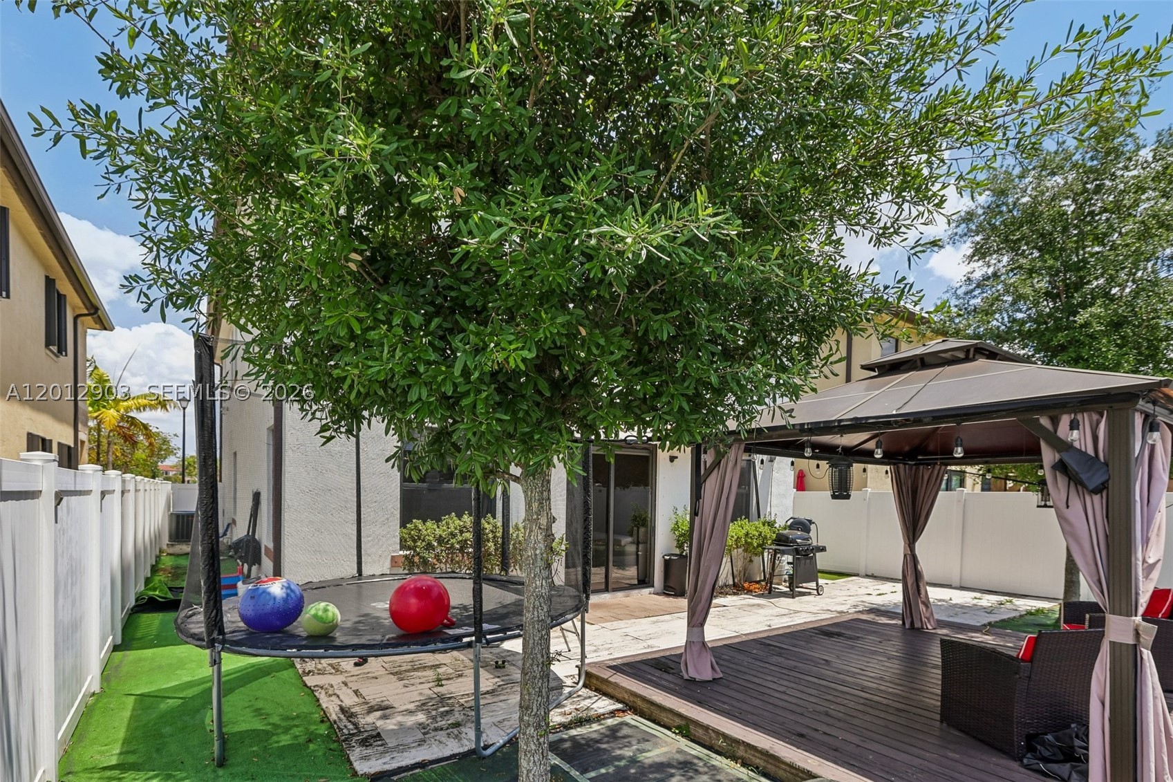 AQUABELLA SECTION TWO - Residential