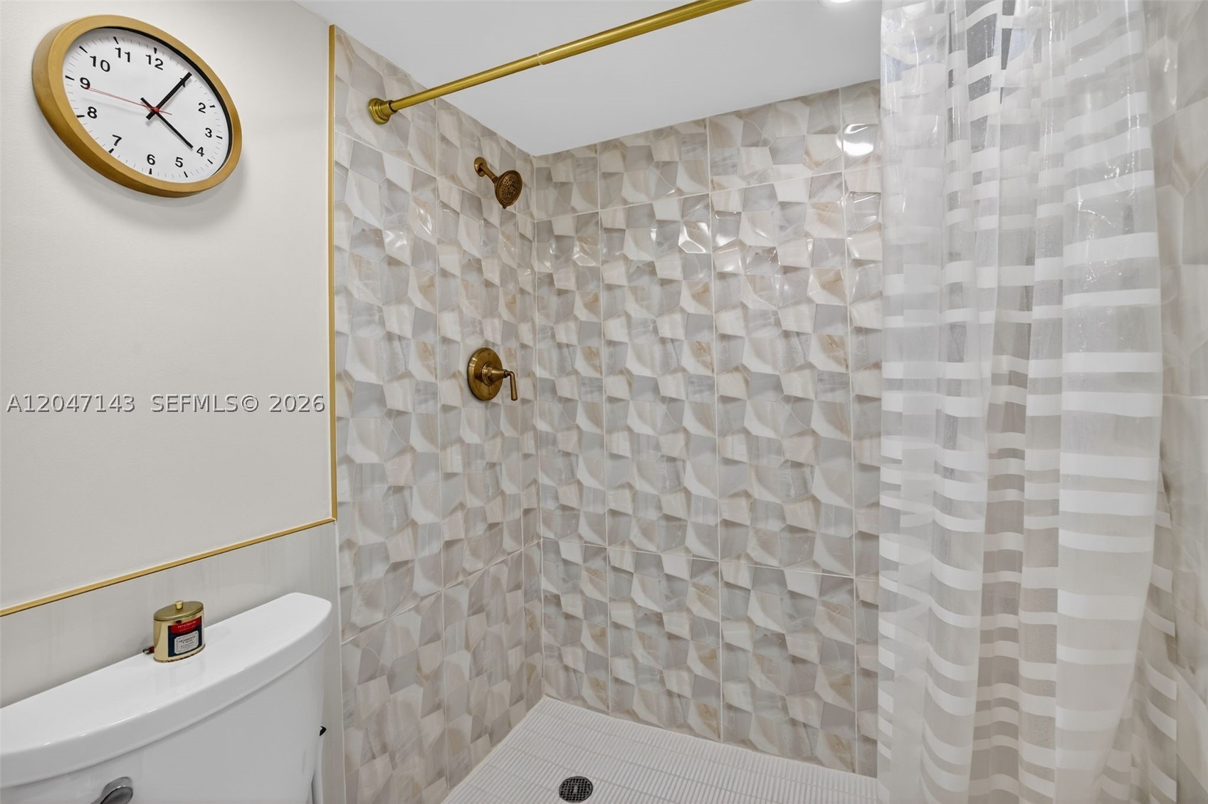 CARLTON TOWER CONDO - Residential