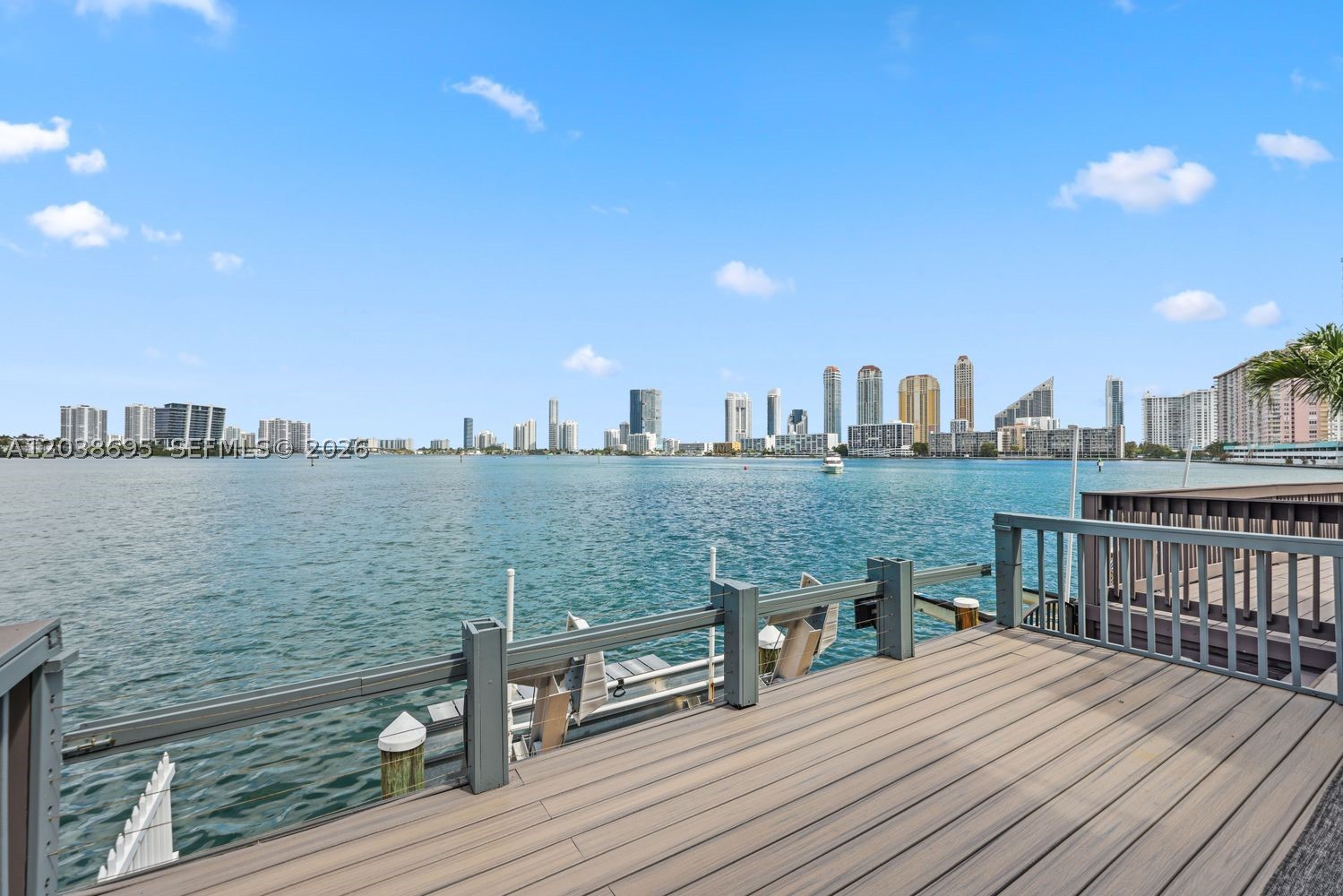 VILLAS ON THE BAY CONDO - Residential