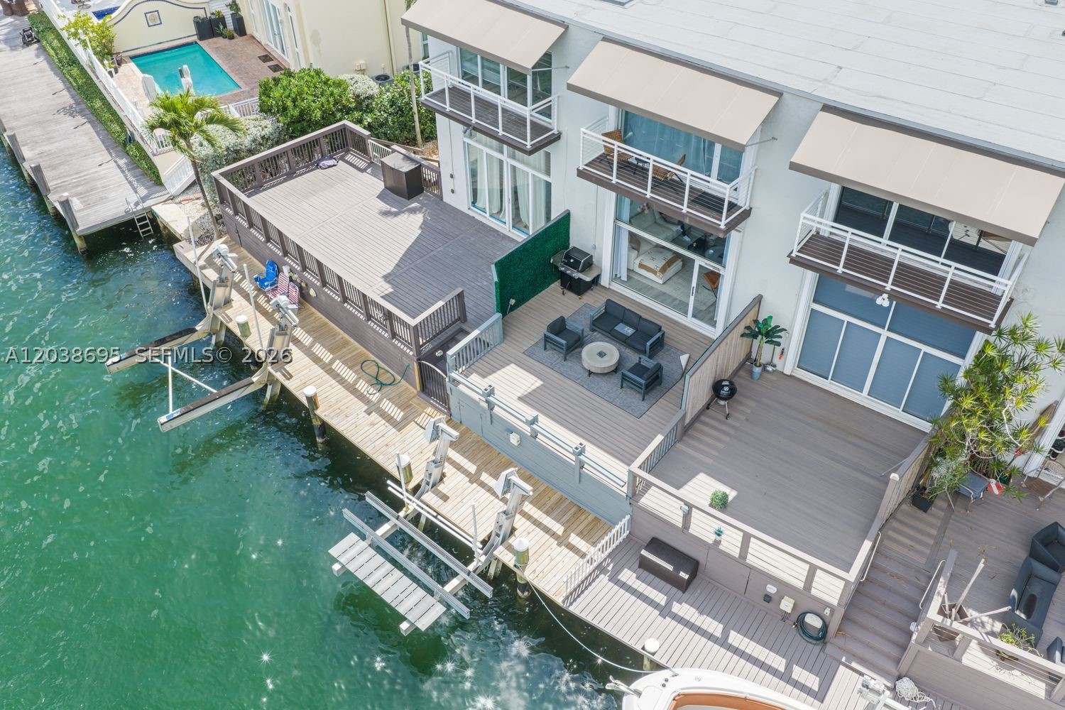 VILLAS ON THE BAY CONDO - Residential
