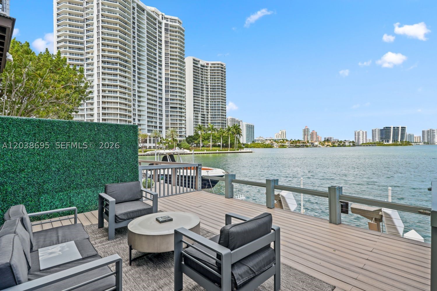 VILLAS ON THE BAY CONDO - Residential