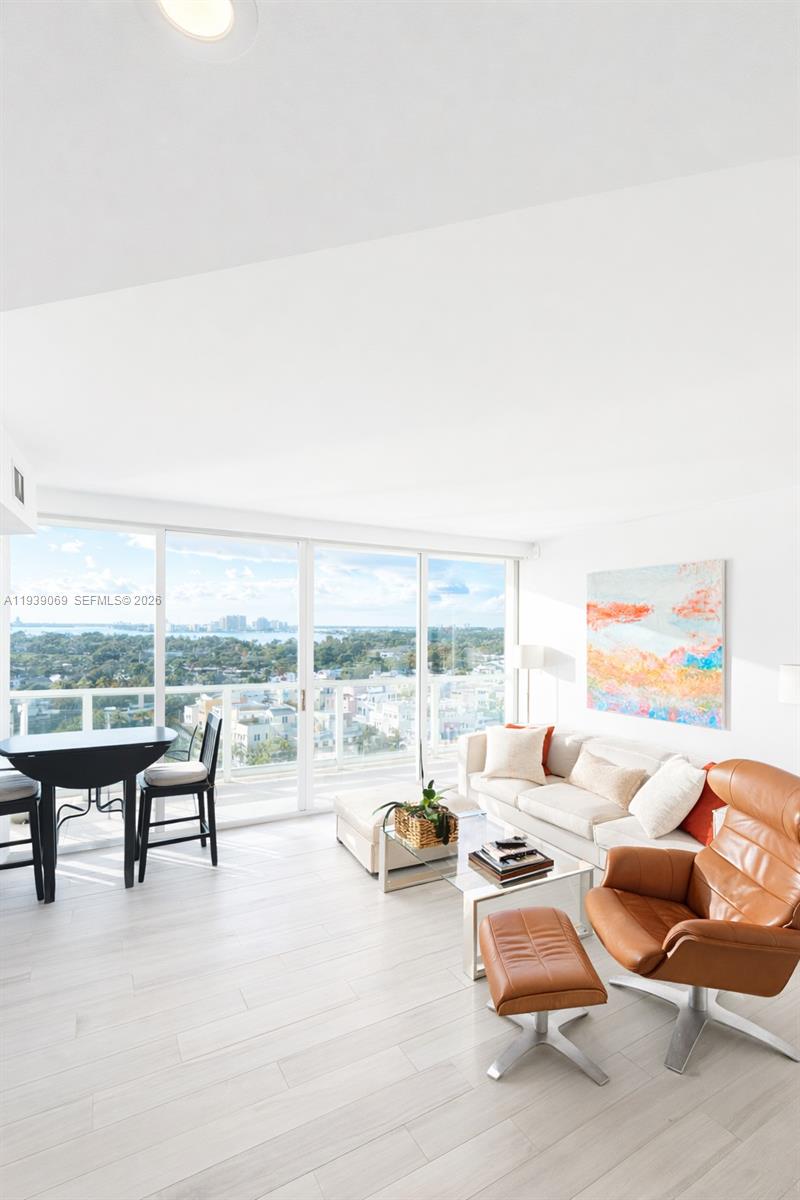 THE GRANDVIEW CONDO - Residential