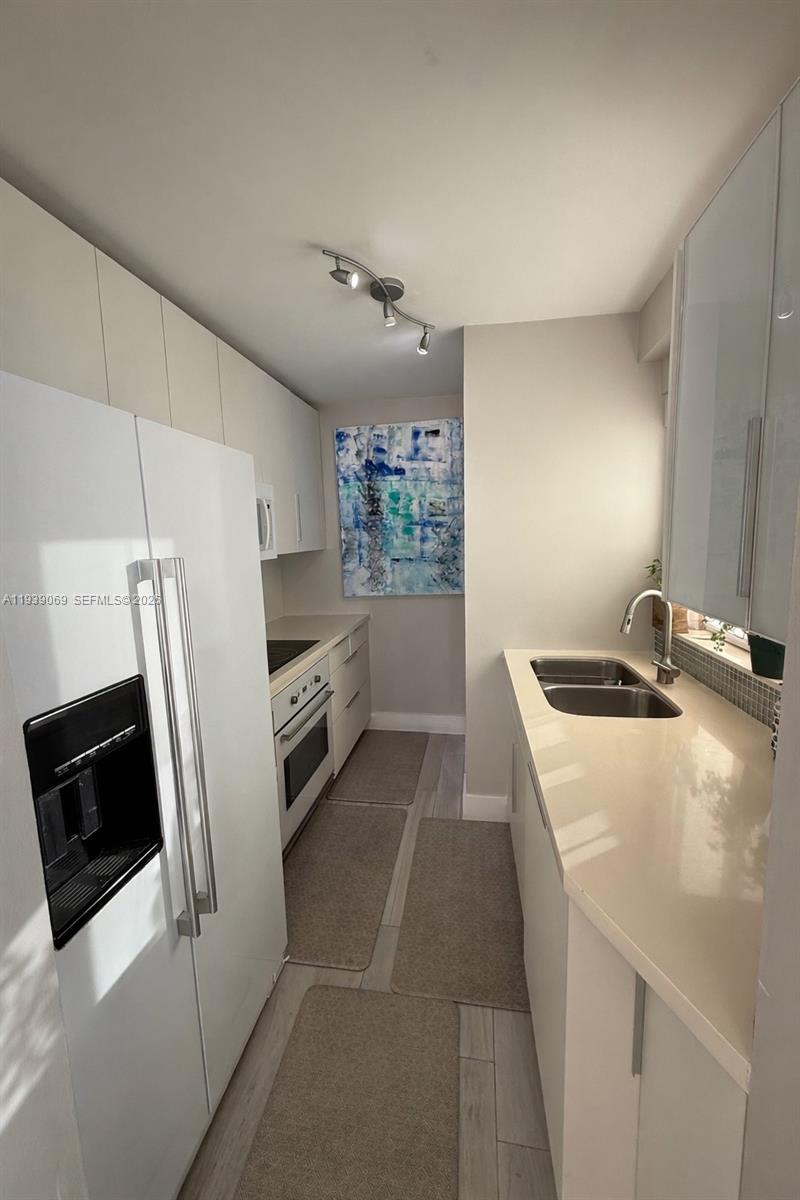 THE GRANDVIEW CONDO - Residential