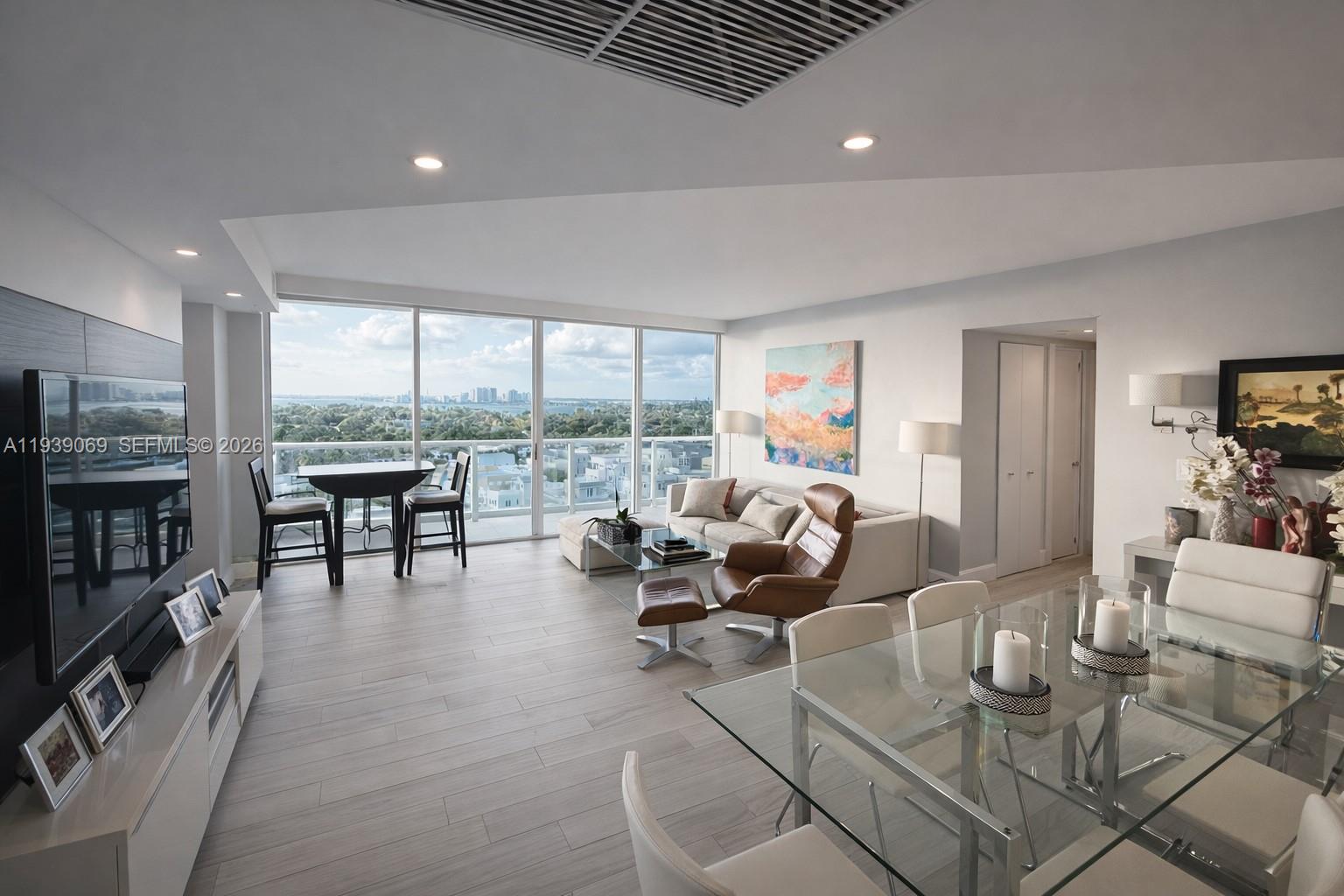 THE GRANDVIEW CONDO - Residential