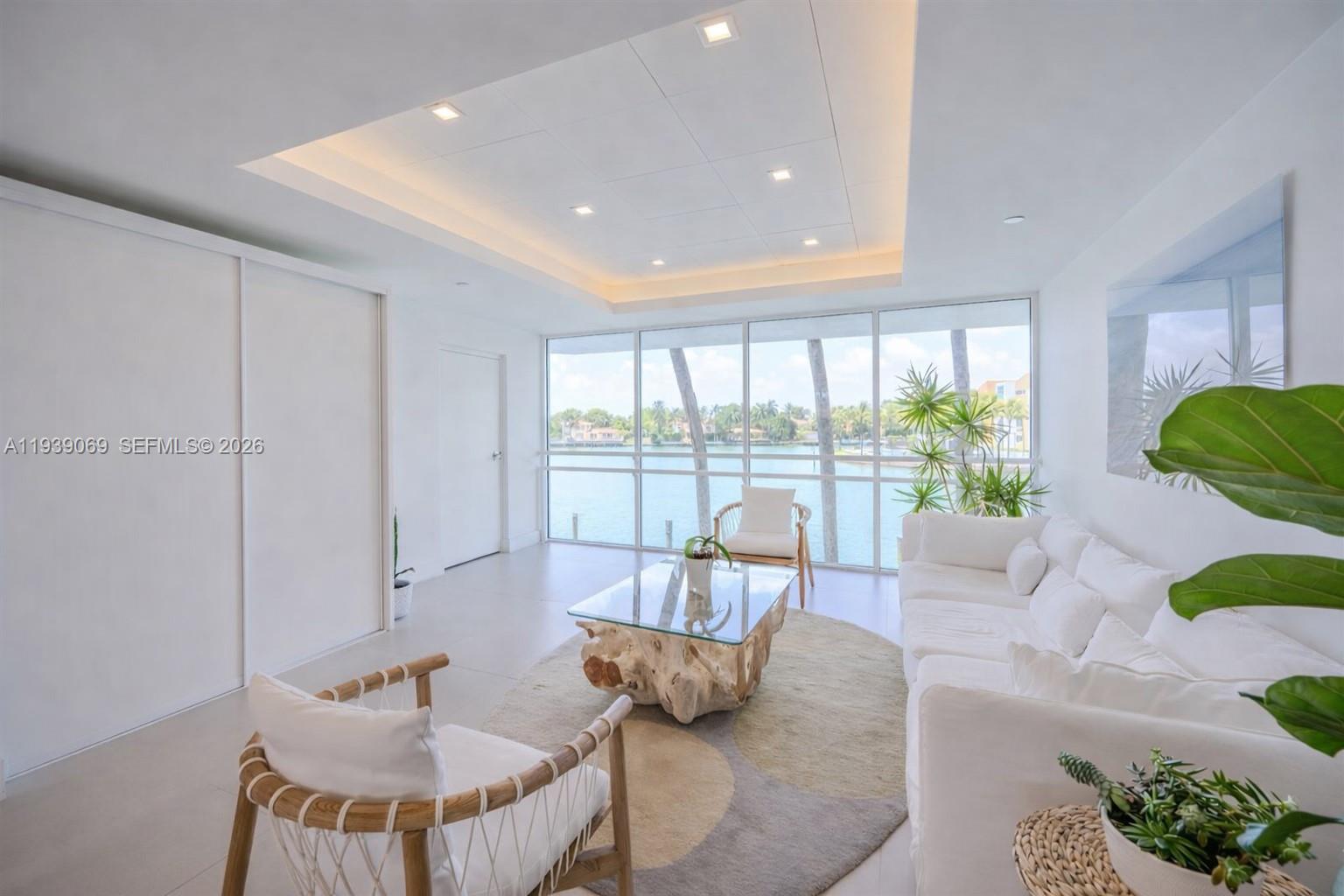 THE GRANDVIEW CONDO - Residential